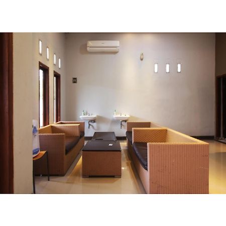Oyo Life 2273 Pratama Homestay บันดาร์ ลัมปุง ภายนอก รูปภาพ