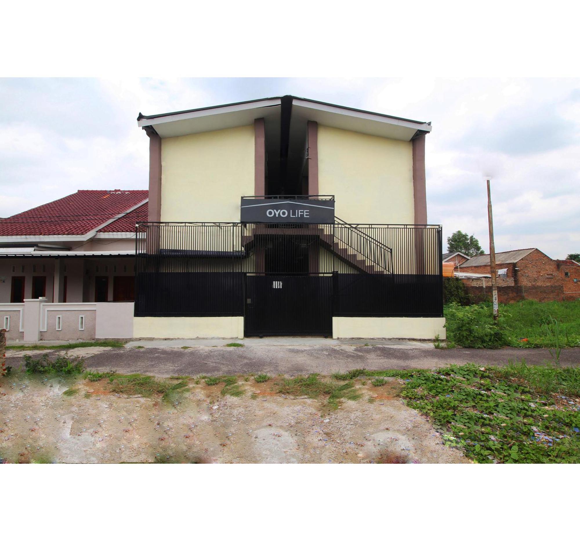 Oyo Life 2273 Pratama Homestay บันดาร์ ลัมปุง ภายนอก รูปภาพ
